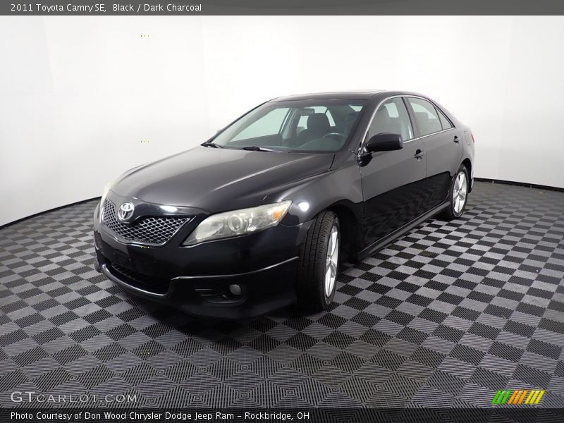 Black / Dark Charcoal 2011 Toyota Camry SE