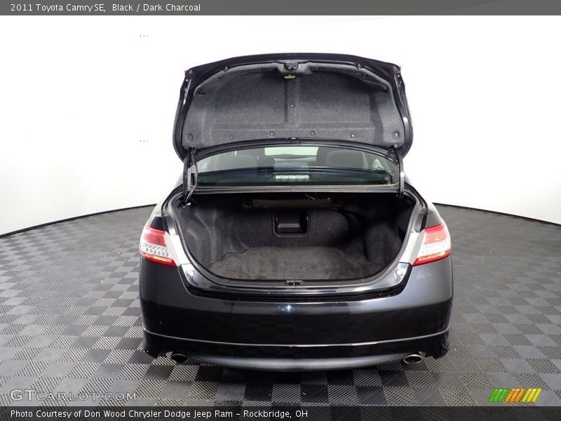 Black / Dark Charcoal 2011 Toyota Camry SE