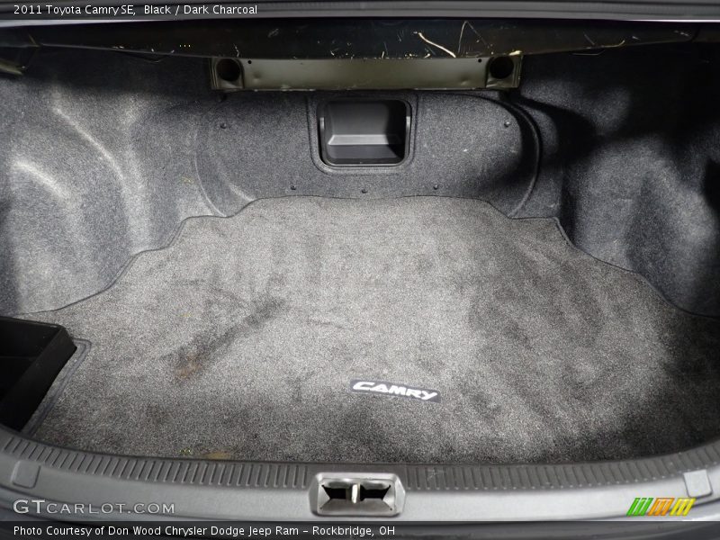 Black / Dark Charcoal 2011 Toyota Camry SE