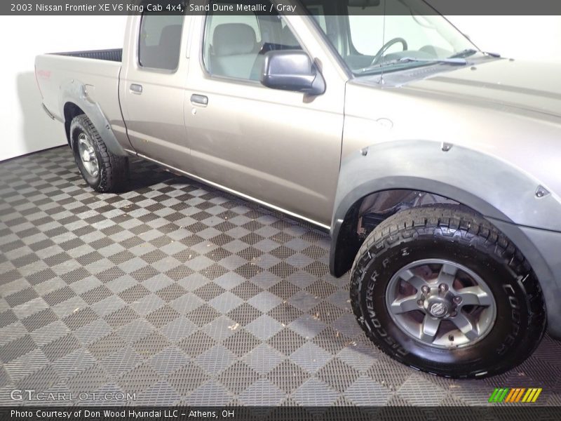Sand Dune Metallic / Gray 2003 Nissan Frontier XE V6 King Cab 4x4