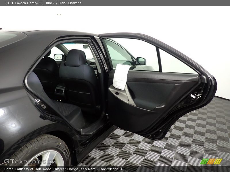 Black / Dark Charcoal 2011 Toyota Camry SE