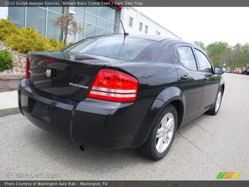 Brilliant Black Crystal Pearl / Dark Slate Gray 2010 Dodge Avenger Express