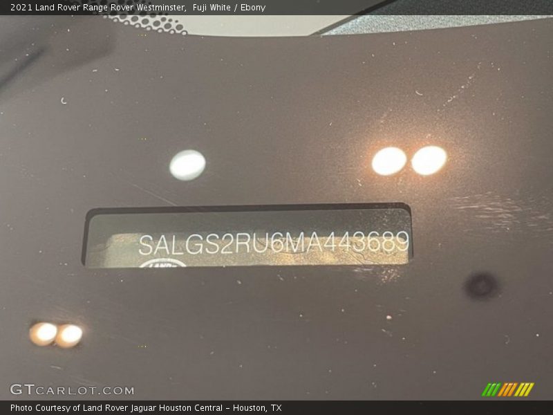 Fuji White / Ebony 2021 Land Rover Range Rover Westminster