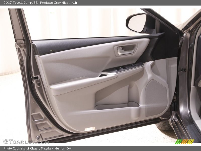 Predawn Gray Mica / Ash 2017 Toyota Camry SE