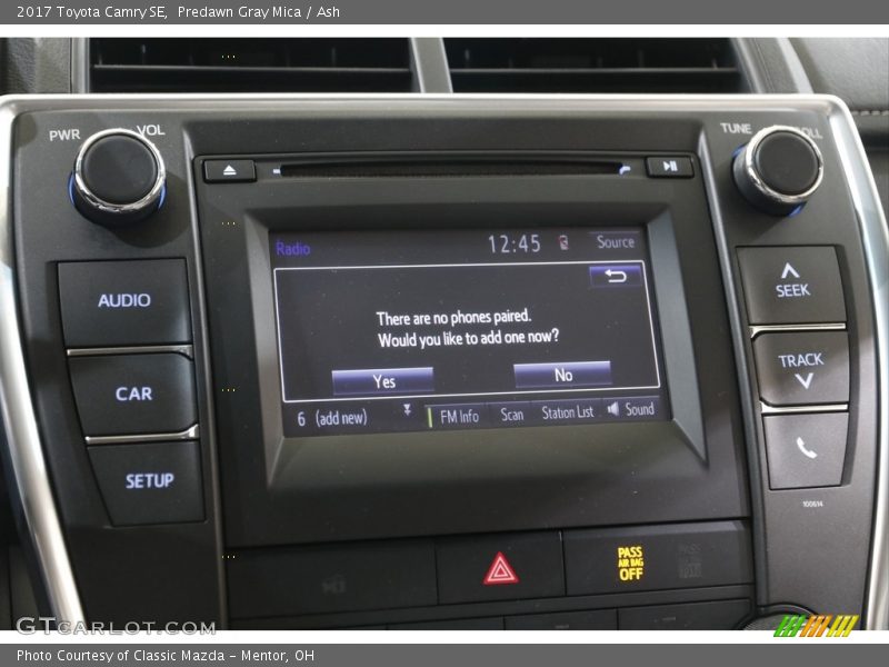 Predawn Gray Mica / Ash 2017 Toyota Camry SE