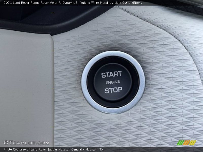 Yulong White Metallic / Light Oyster/Ebony 2021 Land Rover Range Rover Velar R-Dynamic S