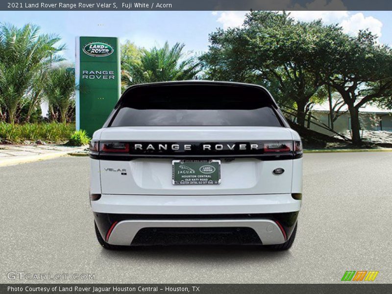 Fuji White / Acorn 2021 Land Rover Range Rover Velar S
