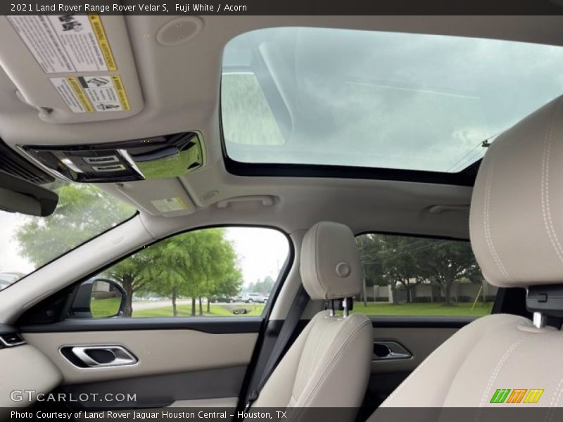 Fuji White / Acorn 2021 Land Rover Range Rover Velar S