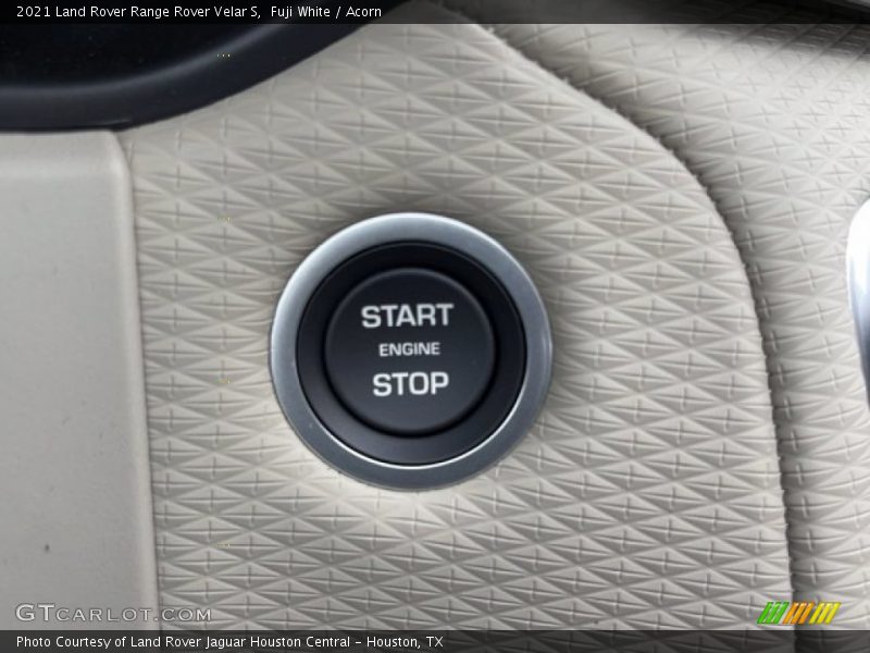 Fuji White / Acorn 2021 Land Rover Range Rover Velar S