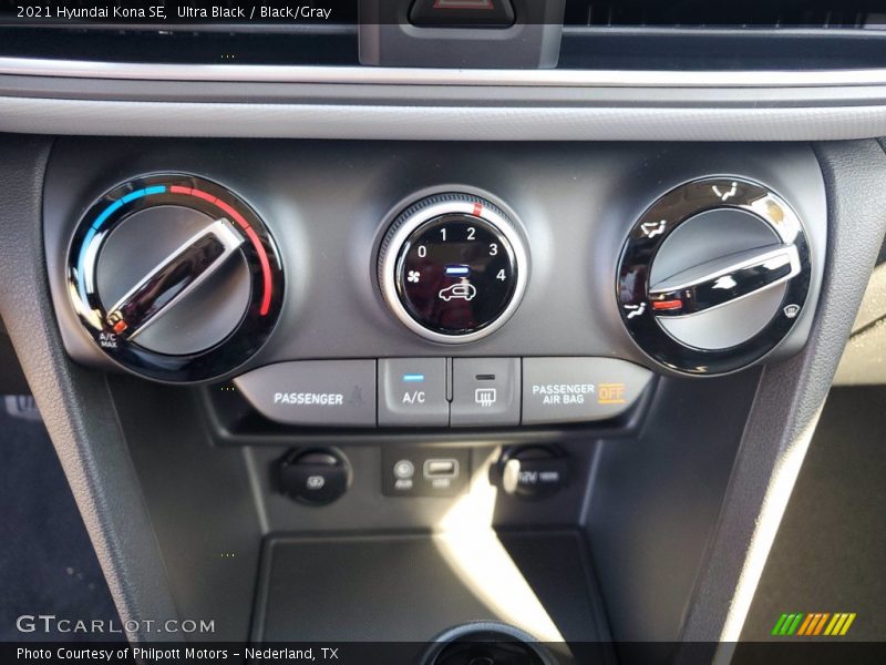 Ultra Black / Black/Gray 2021 Hyundai Kona SE