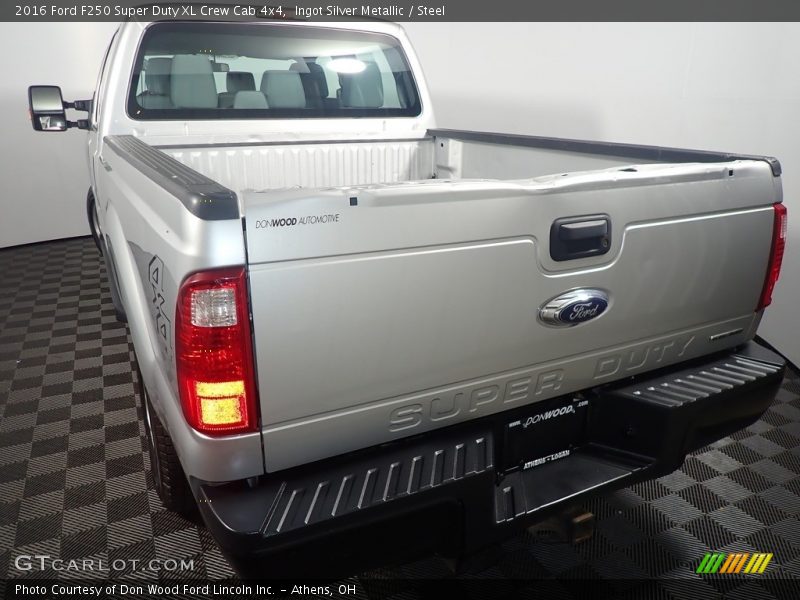Ingot Silver Metallic / Steel 2016 Ford F250 Super Duty XL Crew Cab 4x4