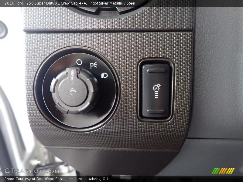 Ingot Silver Metallic / Steel 2016 Ford F250 Super Duty XL Crew Cab 4x4