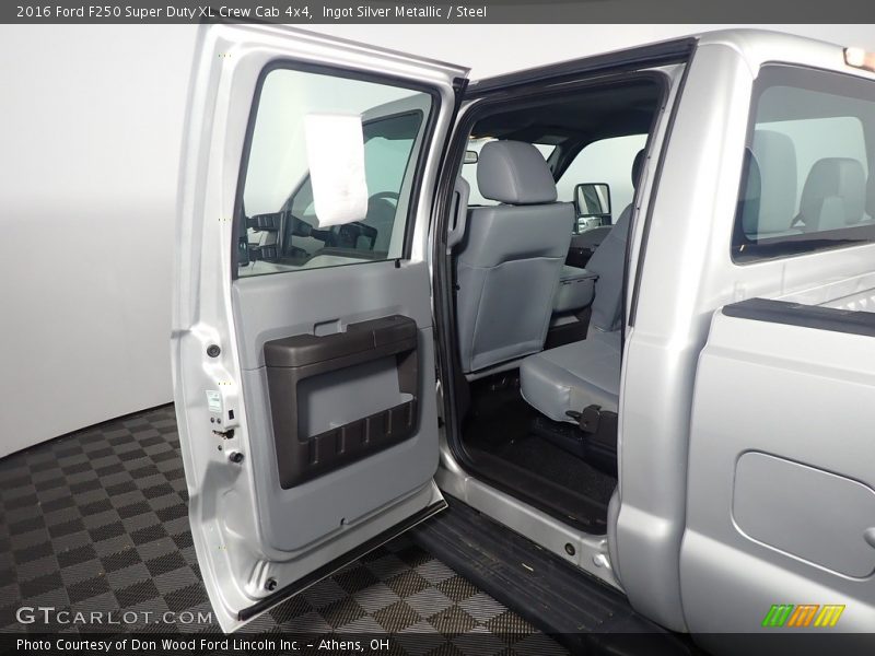 Ingot Silver Metallic / Steel 2016 Ford F250 Super Duty XL Crew Cab 4x4