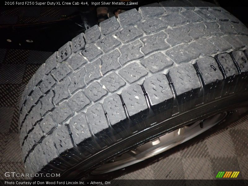 Ingot Silver Metallic / Steel 2016 Ford F250 Super Duty XL Crew Cab 4x4
