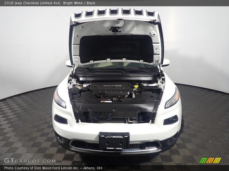 Bright White / Black 2018 Jeep Cherokee Limited 4x4