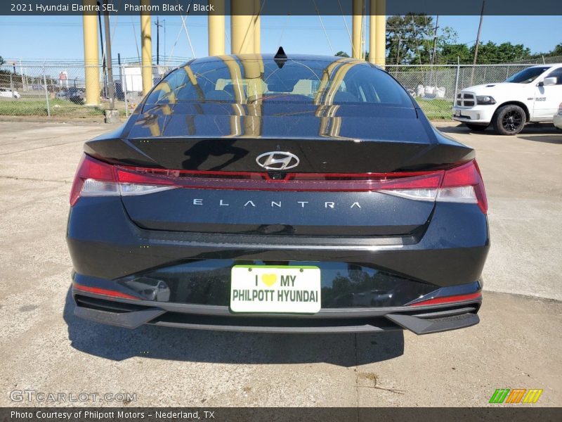 Phantom Black / Black 2021 Hyundai Elantra SEL
