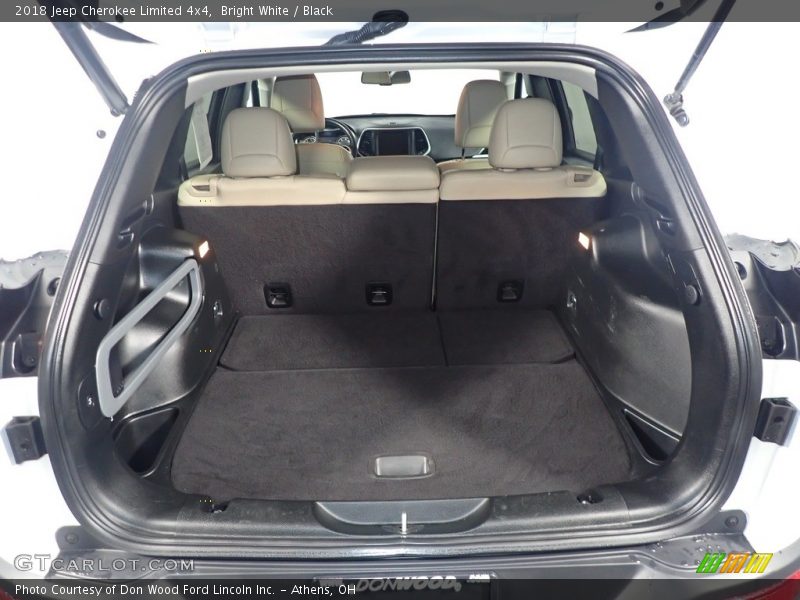 Bright White / Black 2018 Jeep Cherokee Limited 4x4