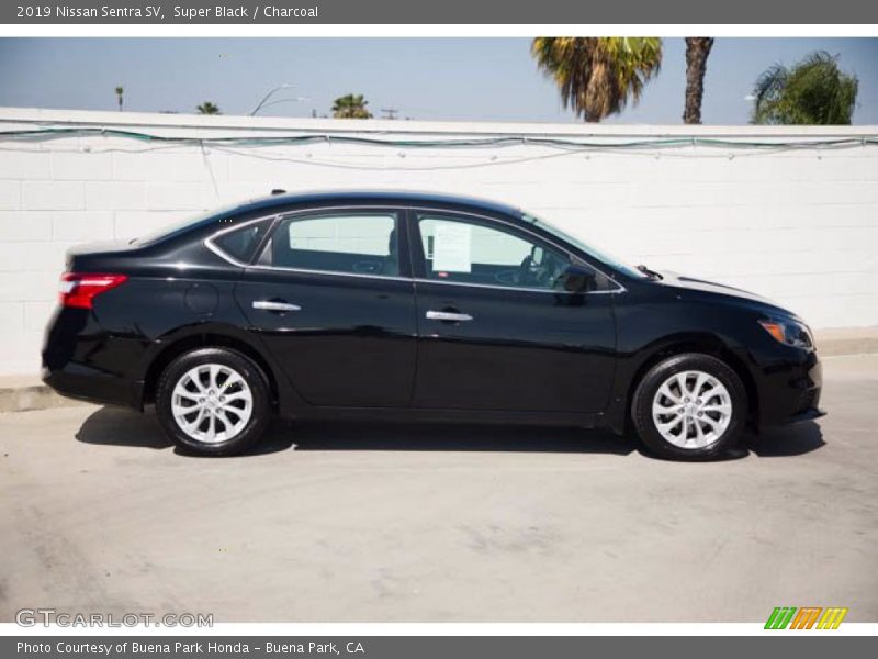 Super Black / Charcoal 2019 Nissan Sentra SV