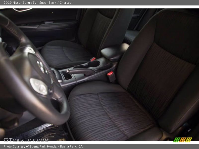 Super Black / Charcoal 2019 Nissan Sentra SV