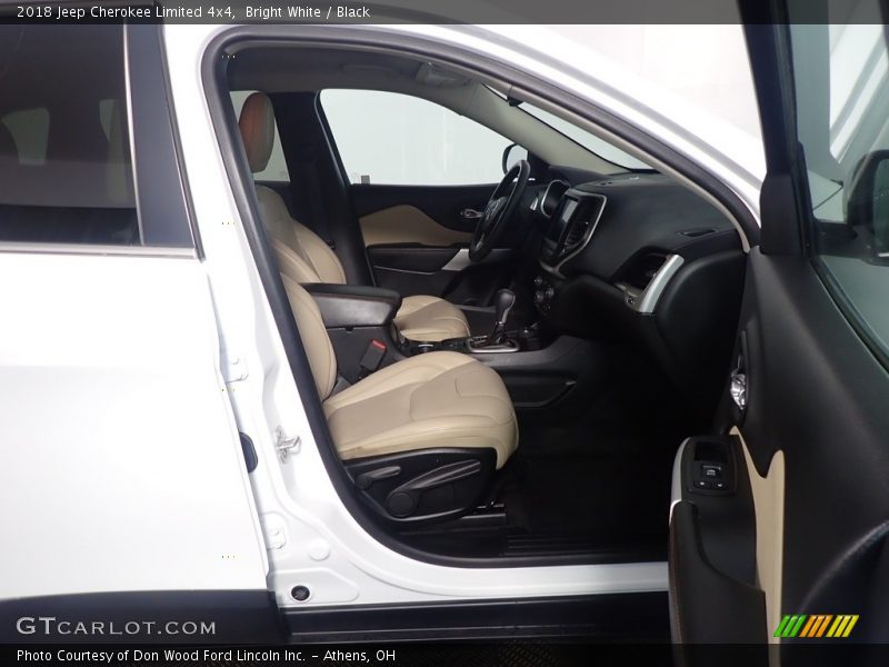 Bright White / Black 2018 Jeep Cherokee Limited 4x4
