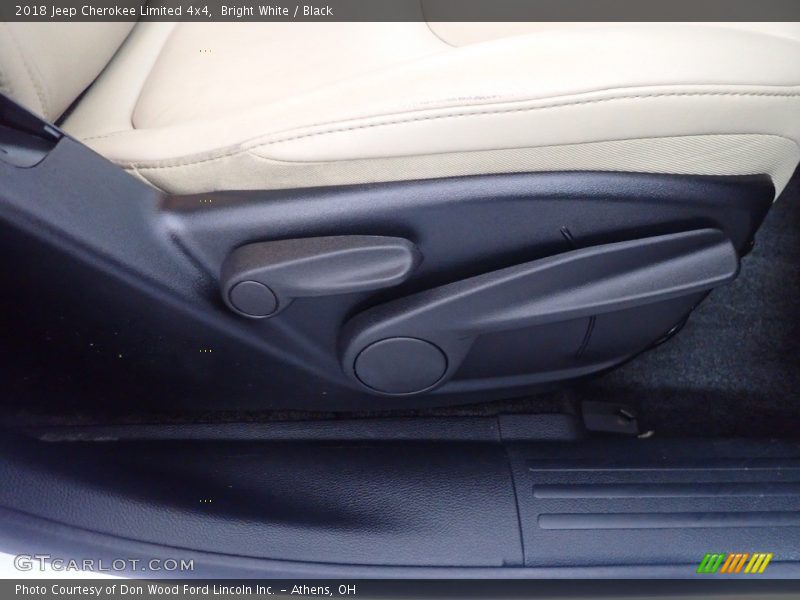 Bright White / Black 2018 Jeep Cherokee Limited 4x4
