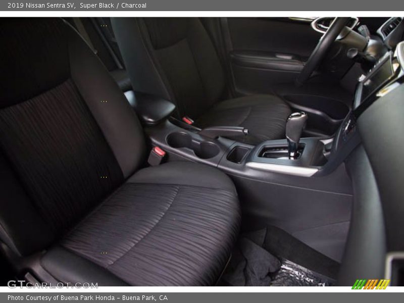 Super Black / Charcoal 2019 Nissan Sentra SV