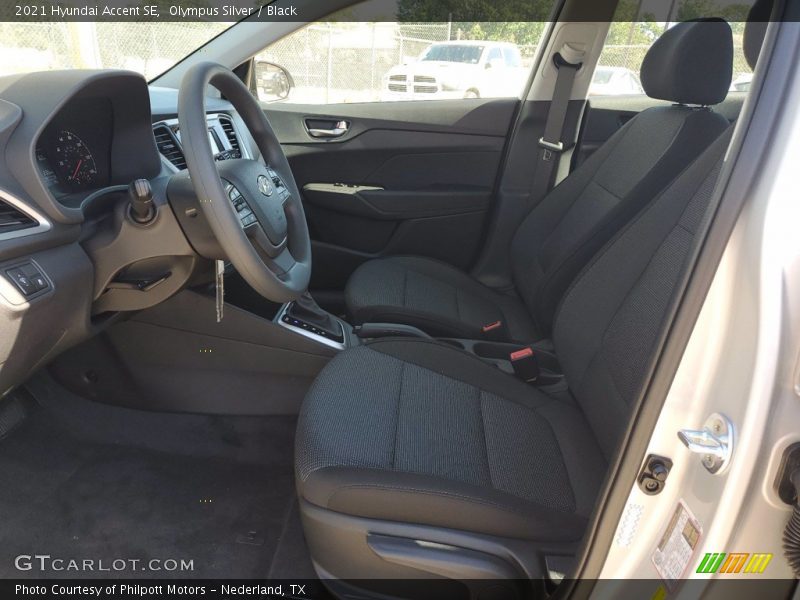 Olympus Silver / Black 2021 Hyundai Accent SE