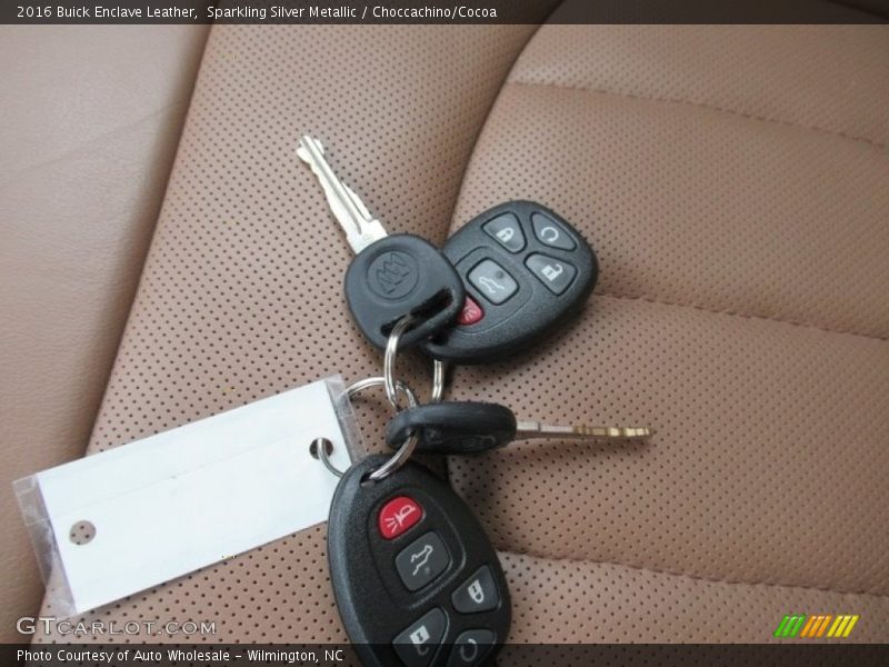 Sparkling Silver Metallic / Choccachino/Cocoa 2016 Buick Enclave Leather