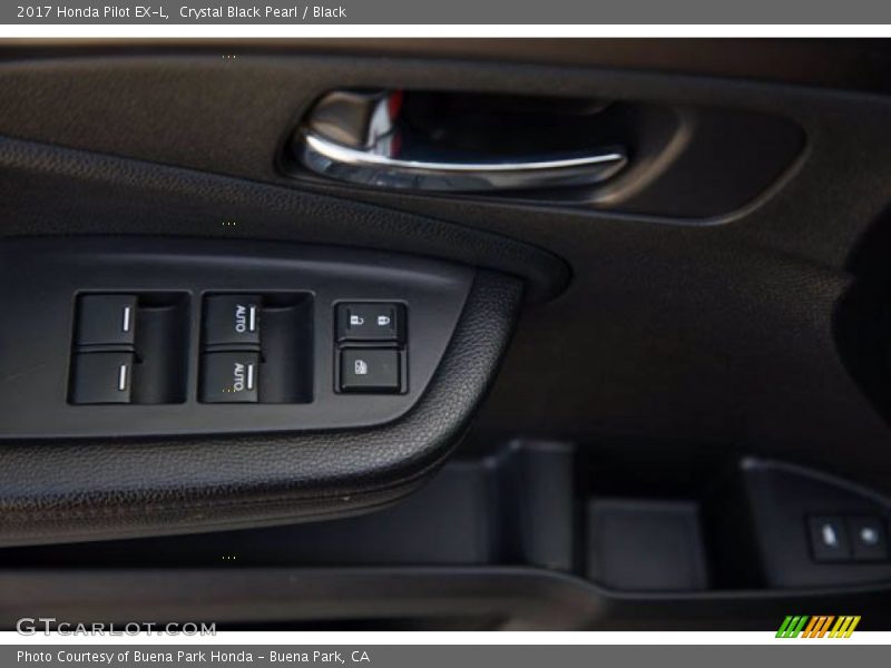 Door Panel of 2017 Pilot EX-L