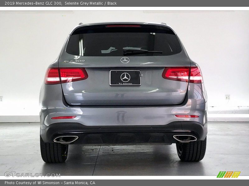 Selenite Grey Metallic / Black 2019 Mercedes-Benz GLC 300