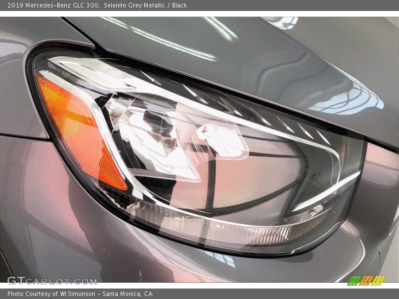 Selenite Grey Metallic / Black 2019 Mercedes-Benz GLC 300