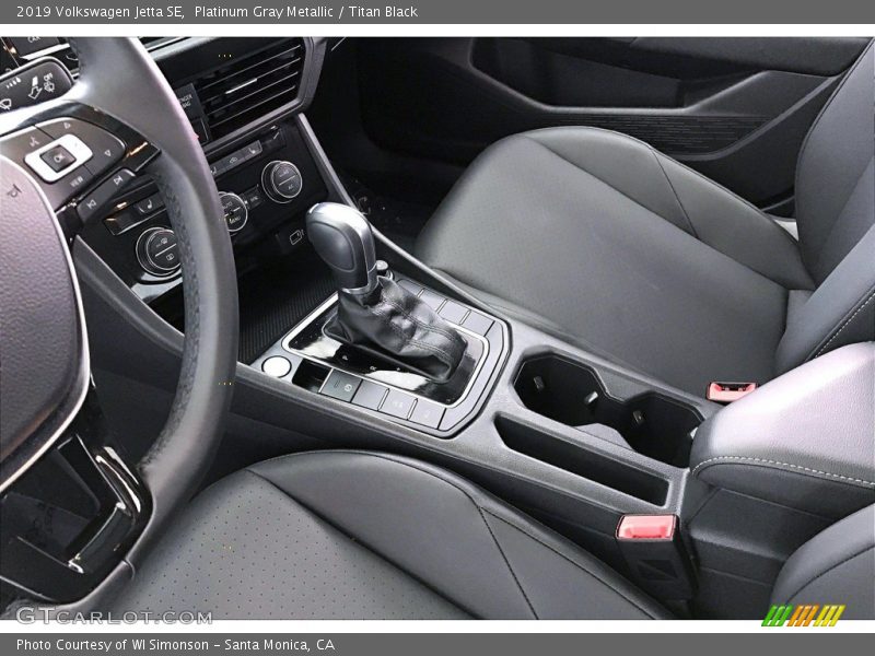 Platinum Gray Metallic / Titan Black 2019 Volkswagen Jetta SE