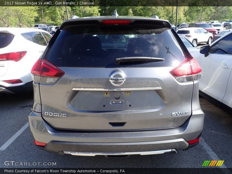 Gun Metallic / Charcoal 2017 Nissan Rogue SV AWD