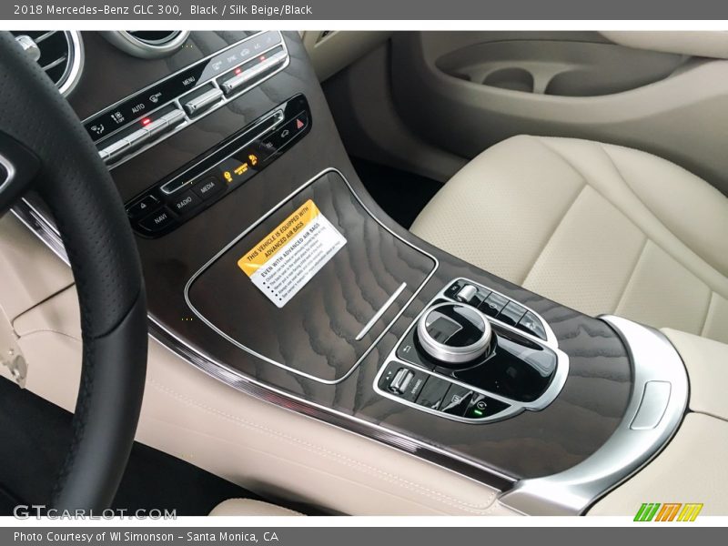 Black / Silk Beige/Black 2018 Mercedes-Benz GLC 300