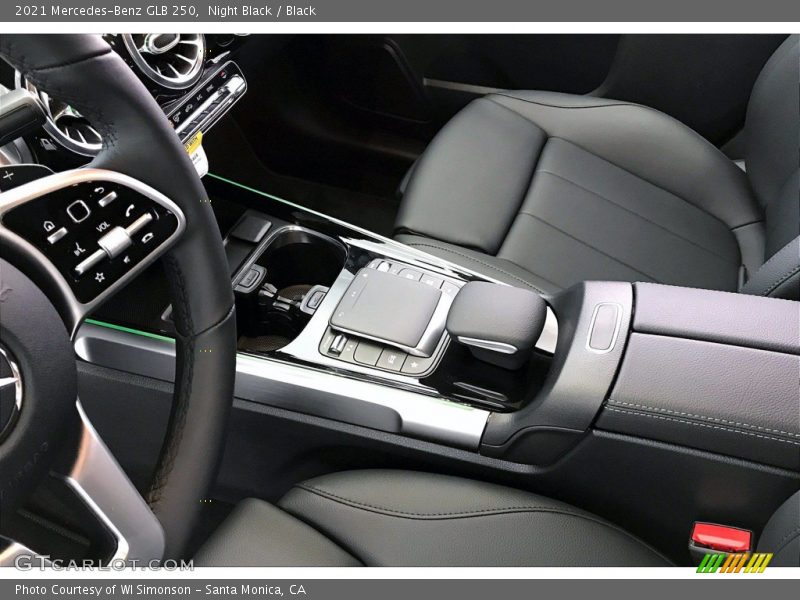 Night Black / Black 2021 Mercedes-Benz GLB 250