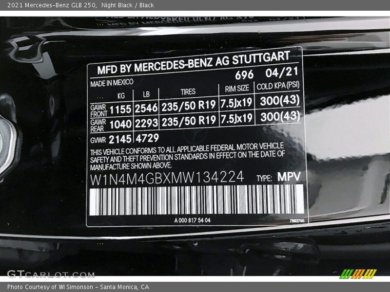 Night Black / Black 2021 Mercedes-Benz GLB 250