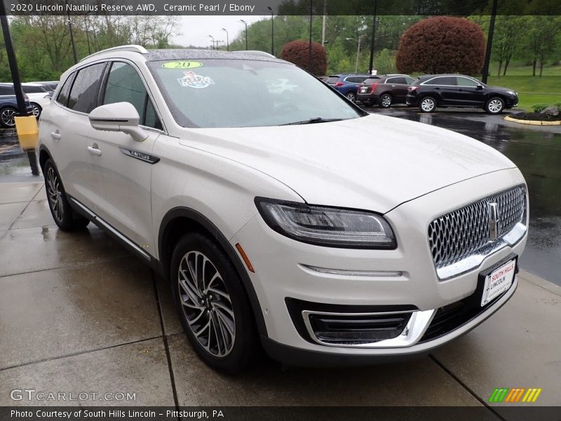 Front 3/4 View of 2020 Nautilus Reserve AWD