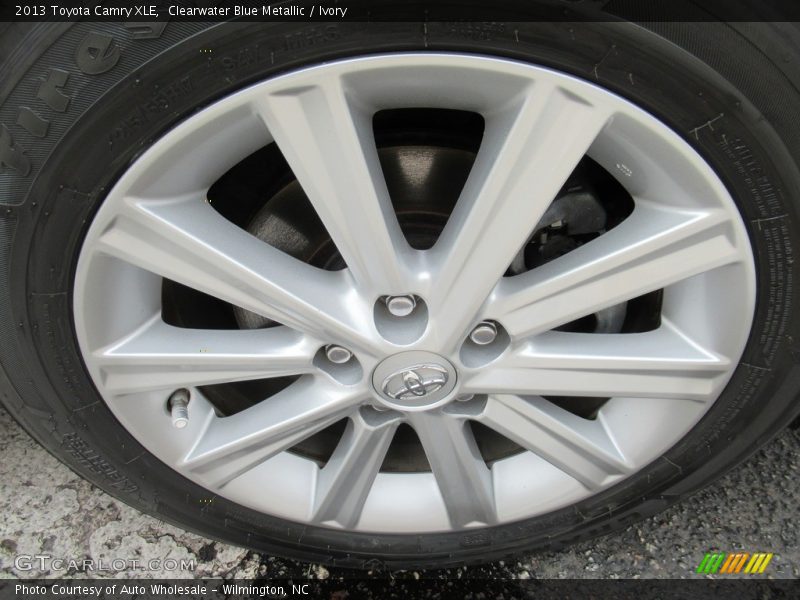 Clearwater Blue Metallic / Ivory 2013 Toyota Camry XLE