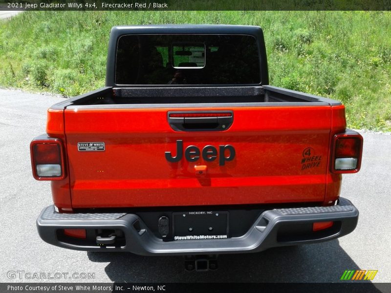 Firecracker Red / Black 2021 Jeep Gladiator Willys 4x4