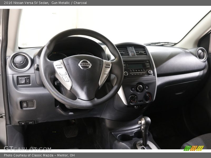 Gun Metallic / Charcoal 2016 Nissan Versa SV Sedan