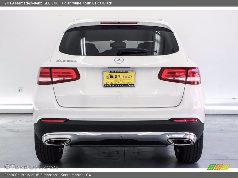 Polar White / Silk Beige/Black 2019 Mercedes-Benz GLC 300