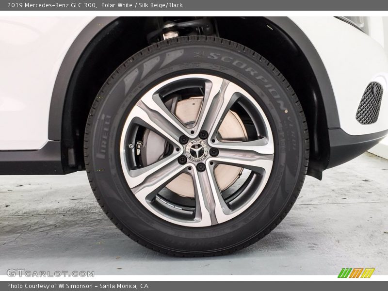 Polar White / Silk Beige/Black 2019 Mercedes-Benz GLC 300