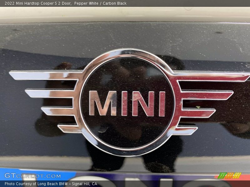 Pepper White / Carbon Black 2022 Mini Hardtop Cooper S 2 Door