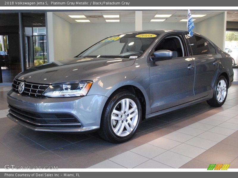 Platinum Gray Metallic / Black/Palladium Gray 2018 Volkswagen Jetta S