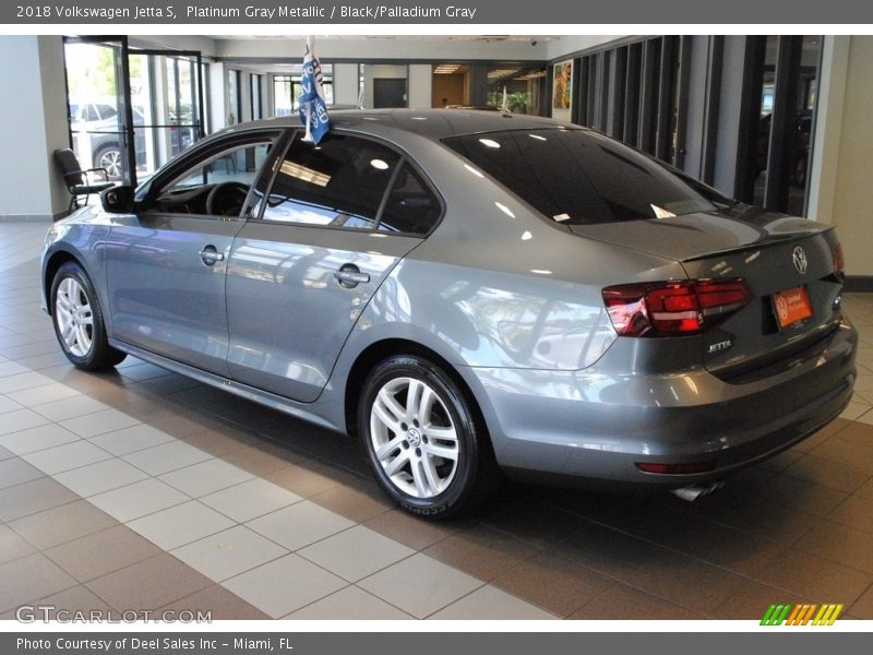 Platinum Gray Metallic / Black/Palladium Gray 2018 Volkswagen Jetta S