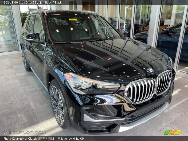 Jet Black / Black 2021 BMW X1 xDrive28i