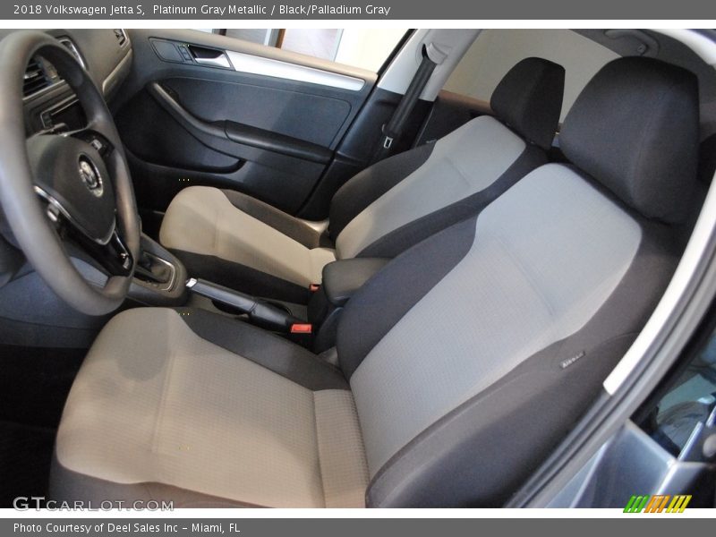Platinum Gray Metallic / Black/Palladium Gray 2018 Volkswagen Jetta S