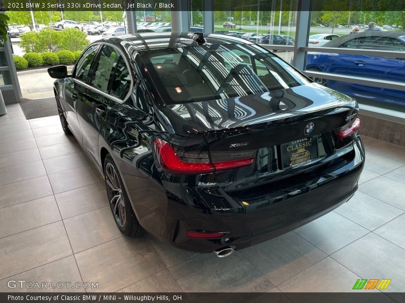 Jet Black / Black 2021 BMW 3 Series 330i xDrive Sedan