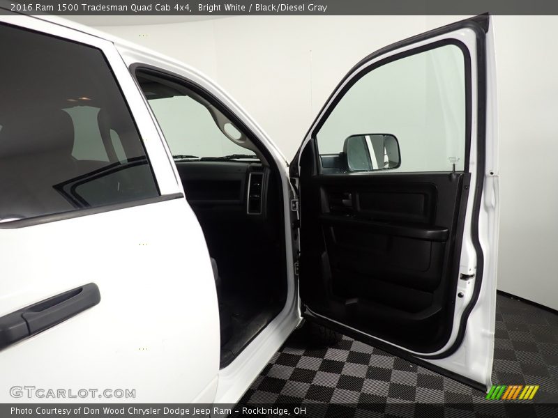 Bright White / Black/Diesel Gray 2016 Ram 1500 Tradesman Quad Cab 4x4