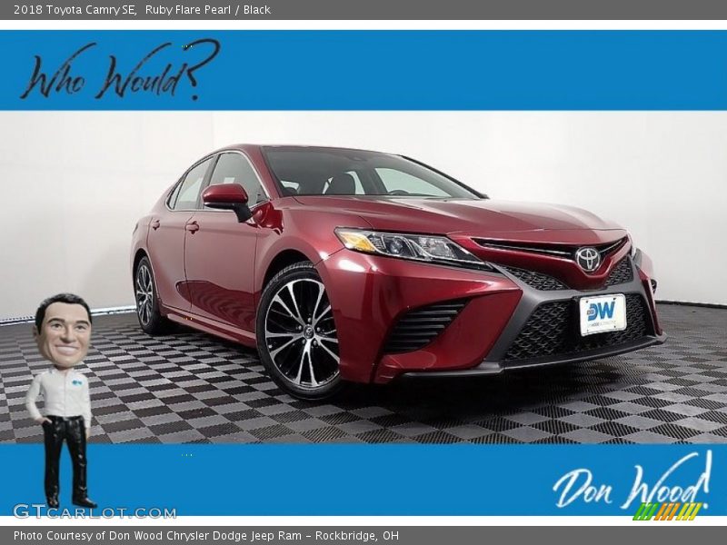 Ruby Flare Pearl / Black 2018 Toyota Camry SE